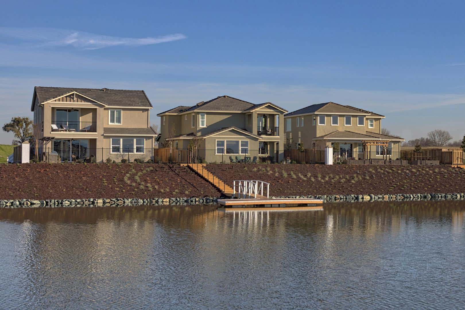Homes on the Lakefront at River Islands