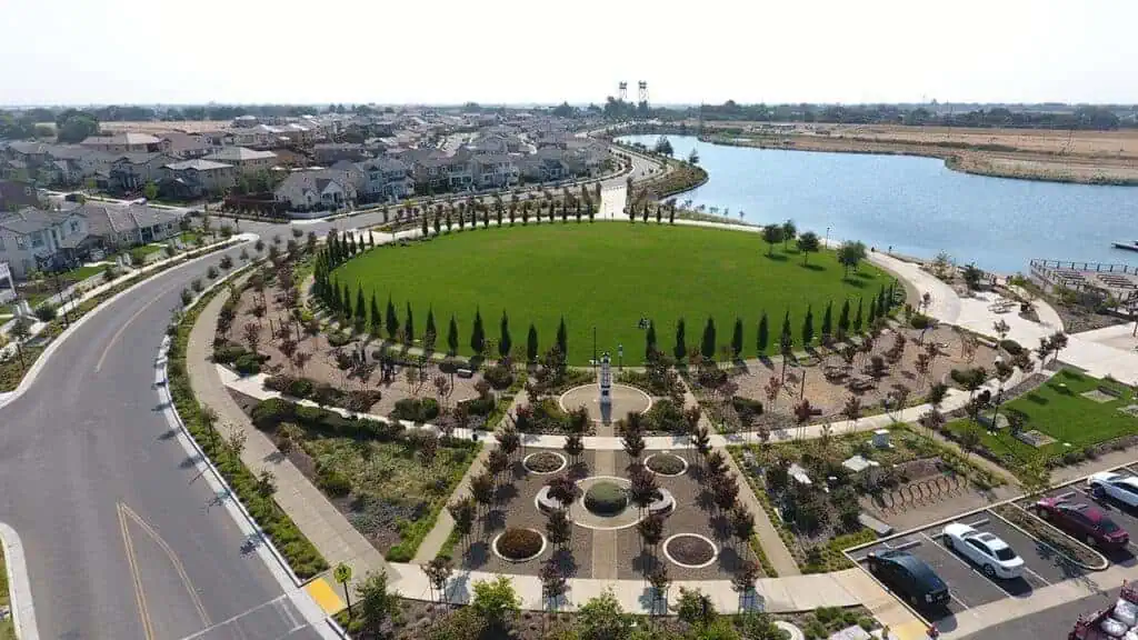MichaelVegaParkgeo River Islands Michael Vega Park next to beautiful lake