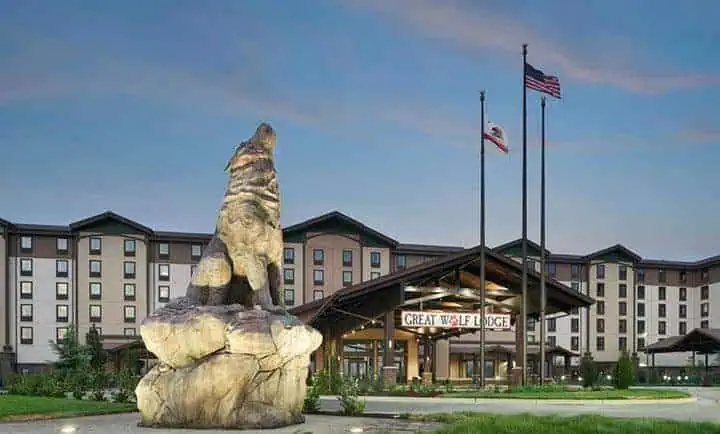 RIBlogRIAcademiesFallBreak202210GreatWolfLodgegeo River Islands Great Wolf Lodge San Fransisco