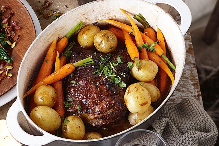 pot roast with potatoes and carrots